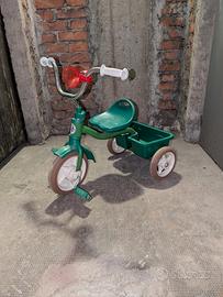 Triciclo Italtrike Transporter verde
