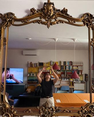 Specchio vintage dorato grande con cornice barocca