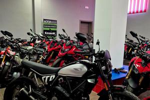 Ducati Scrambler 800 ICON DARK 2023 KM 9000