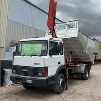 Camion con gru Iveco Fiat 145