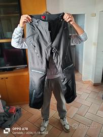 Pantaloni da moto con protezioni 