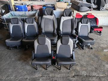 Tappezzeria citroen c4 grand picasso 2015