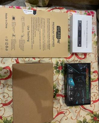 4 ACCESSORI NUOVI TESLA MODEL Y