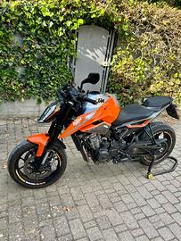 KTM 790 Duke