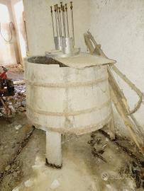 Vecchio tino anni '50