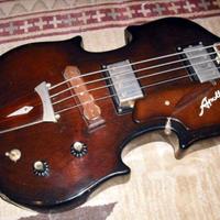 Basso elettrico 4 corde ARIA