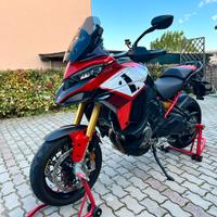 Ducati Multistrada V4 Pikes Peak accessoriata