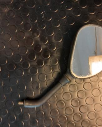 specchietto scooter moto 