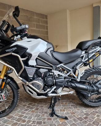TRIUMPH TIGER 1200 RALLY EXPLORER