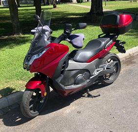 HONDA INTEGRA 750
