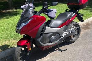 HONDA INTEGRA 750