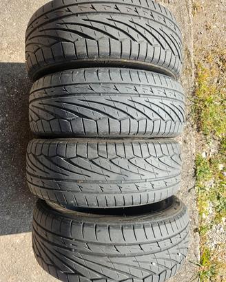 Gomme Toyo