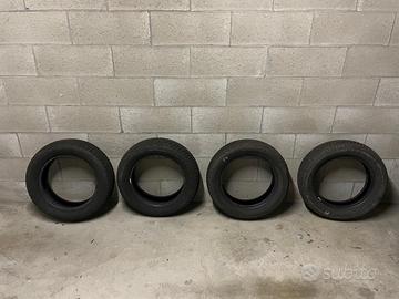 set pneumatici invernali Nexen 185/60 R15