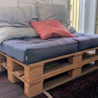 Divano in pallet legno di abete