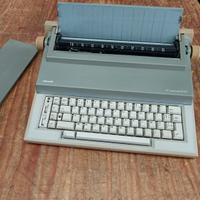 Macchina da scrivere Olivetti 