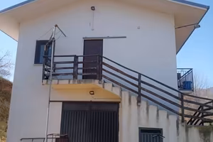 Villa di 135 m² con 4 locali a Abriola