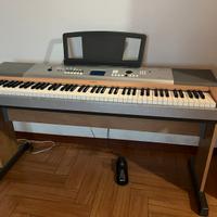 Pianoforte digitale Yamaha Portable Grand DCx630
