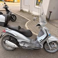 Piaggio Beverly 250