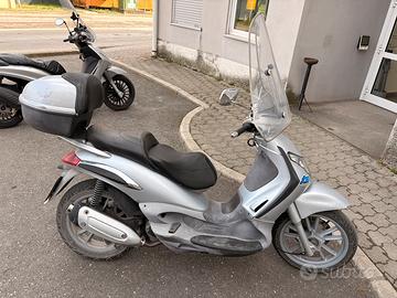 Piaggio Beverly 250