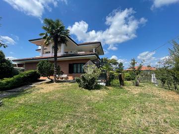 VILLA SINGOLA A SAN GIUSTO CANAVESE