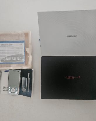 Samsung Ultra II cellulare con box e cavi