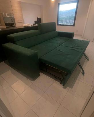 Divano verde come nuovo