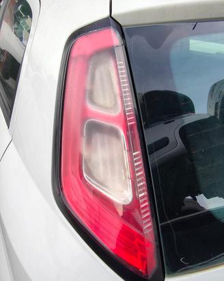 FIAT PUNTO EVO 2010 STOP POSTERIORE SX/DX