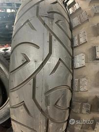 Pneumatico moto scooter 150/70/17 Pirelli