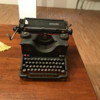 Macchina da scrivere olivetti M40
