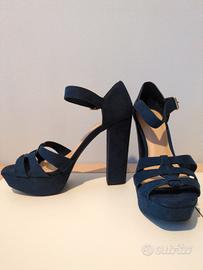 Sandali con tacco e plateau Bershka