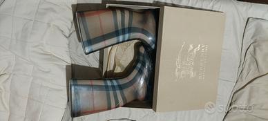 BURBERRY STIVALI TAGLIA 38  STATO PERFETTO 