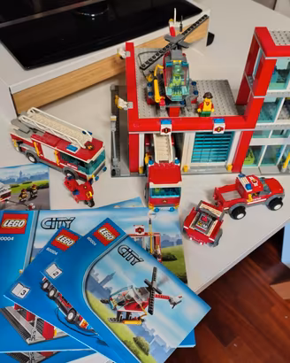 Lego City Pompieri Caserma 60004, Camion e Pick-up
