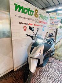 Piaggio Beverly 400