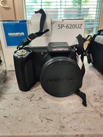 Olympus SP-620UZ + accessori 