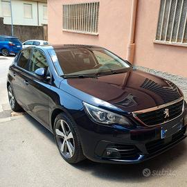 Peugeot 308 blueHdi 1.5 cc 130 CV eat.8