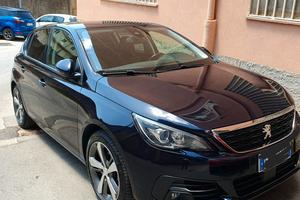 Peugeot 308 blueHdi 1.5 cc 130 CV eat.8