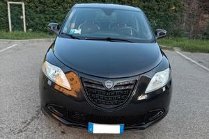 Lancia Ypsilon 0.9 METANO - NEOPATENTATI - 12 MESI