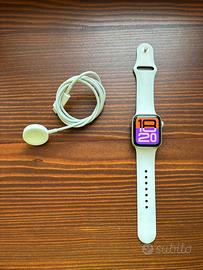 Apple Watch SE - 2a generazione 40 mm