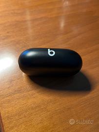 Apple Beats Solo Buds