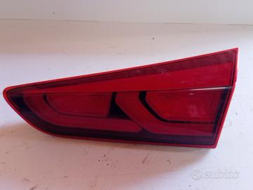 STOP POSTERIORE DESTRO INTEGRATO NEL PORTELLO HYUN