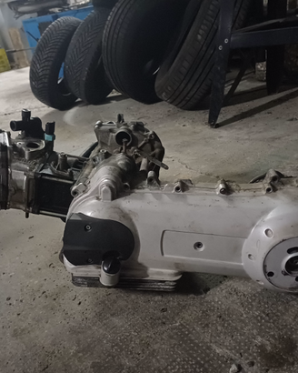 Motore piaggio beverly 250 ie