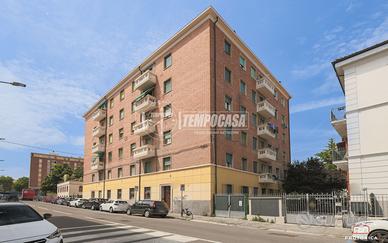 TRILOCALE CON BALCONE E ASCENSORE