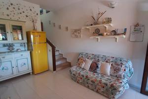 Villino con giardino e piscina cond