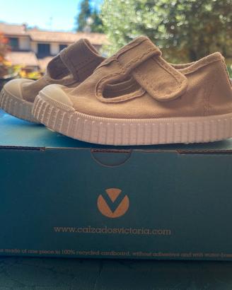 Sandali Victoria Shoes unisex nr. 21