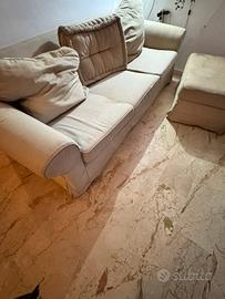 Divano a tre posti beige