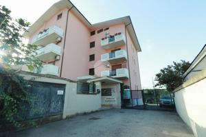 3 LOCALI A SAN GIOVANNI TEATINO