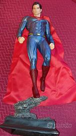 Superman - Statua cm. 50 (inserzione a tempo)