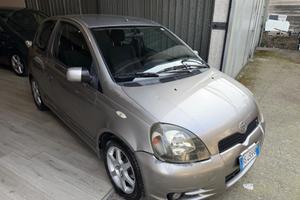 Toyota Yaris T sport guidabile da neopatentati