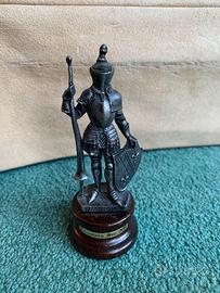 Modellino armatura medievale