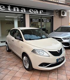 Lancia Ypsilon 1.2 69 CV 5 porte Gold
